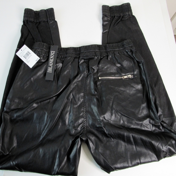 NWT Blank NYC Black Vegan Leather Track Pants SZ M - Picture 5 of 8